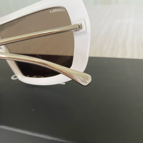 Chanel White Sunglasses Goggle style Silver Hardware - Picture 12 of 13
